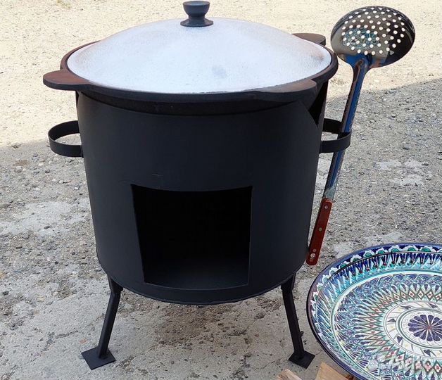 Казан чугунный с печкой
