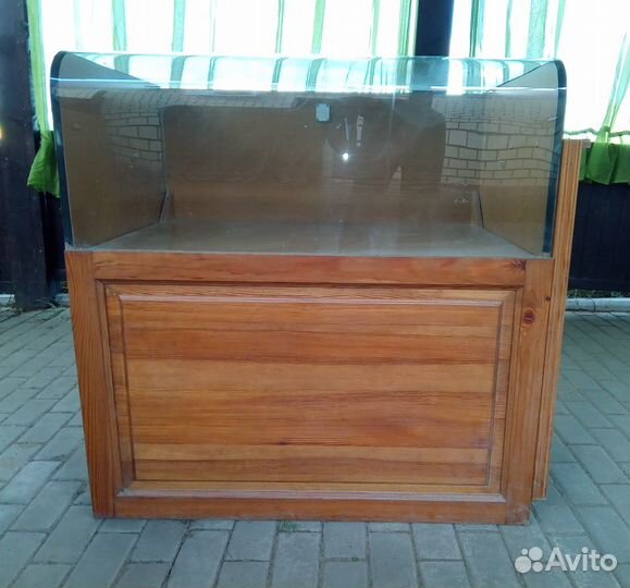 Шкафы витрины