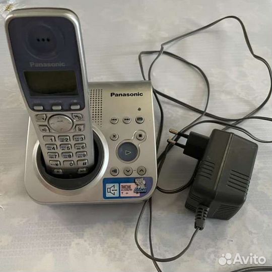 Телефон Panasonic KX-TG7225 (RU)