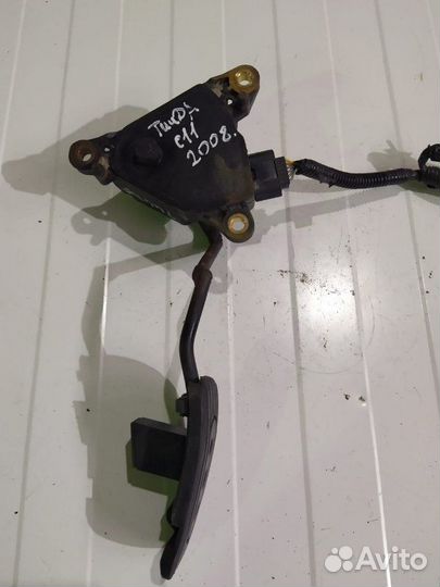 Педаль газа Nissan Tiida хэтчбек 1 2008