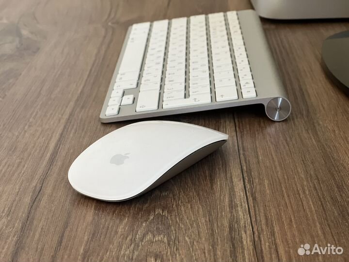 Apple Mac mini 2014 Magic Mouse и Keyboard