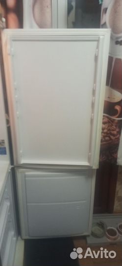 Холодильник indesit Ariston