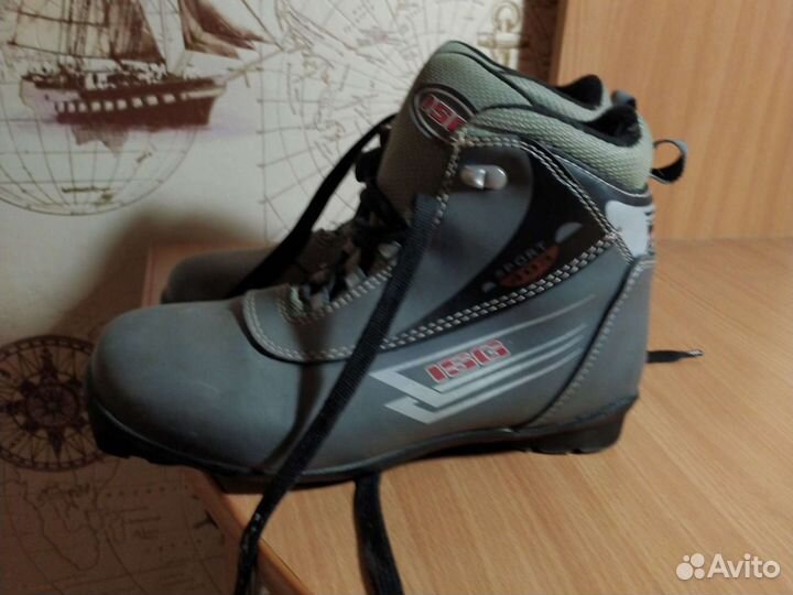 Лыжные ботинки 36 размер