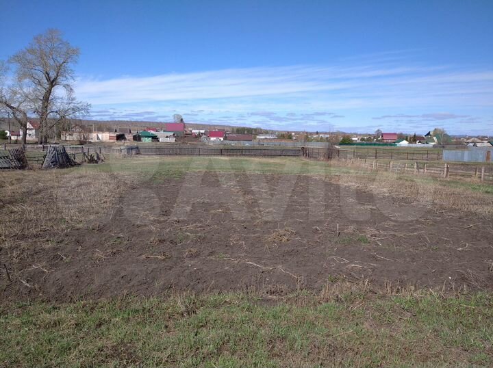 Дом 25 м² на участке 26 сот.