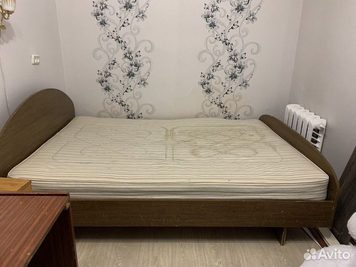 Кровать двухспальная