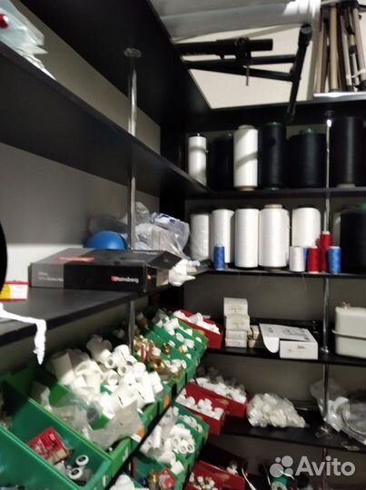 Полки для магазинов