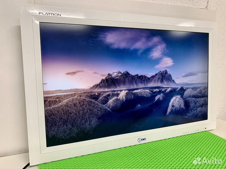 ЖК Панель LG Flatron 32 дюйма