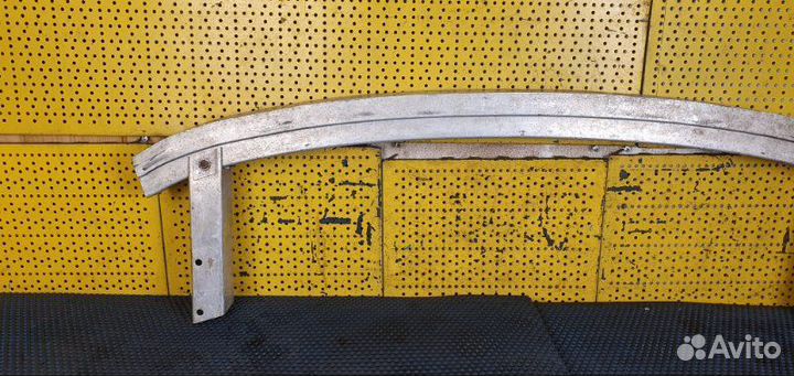 Усилитель бампера Audi A6 C6