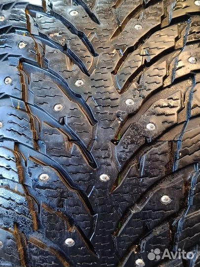 Nokian Tyres Hakkapeliitta 9 245/45 R18