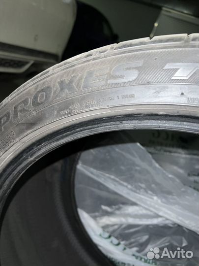 Toyo Proxes T1 Sport 285/35 R21