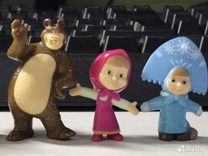 Игрушки из киндер сюрприза Маша и Медведь