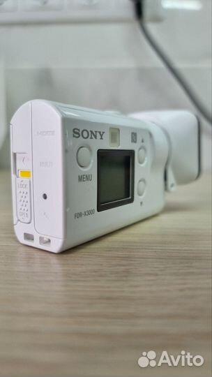 Экшн камера Sony x3000