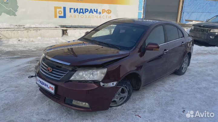 Насос водяной (помпа) Geely Emgrand EC7 1136000158