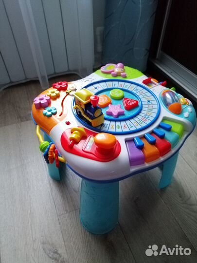 Развивающий столик baby go