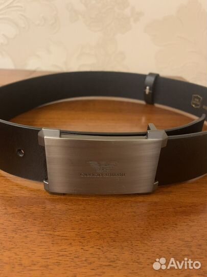 Мужской кожаный ремень черный