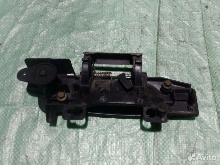 Ручка двери передняя левая Ford Mondeo 2 1998