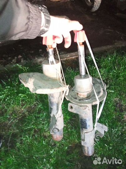 Стойки на Форд фокус 2