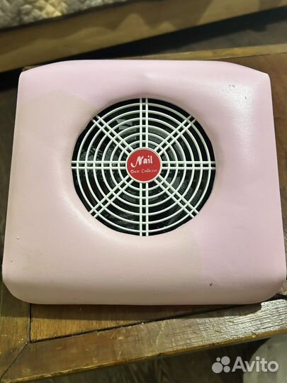 Настольный пылесос для маникюра