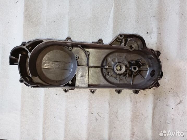 Крышка вариатора на скутер 139QMB