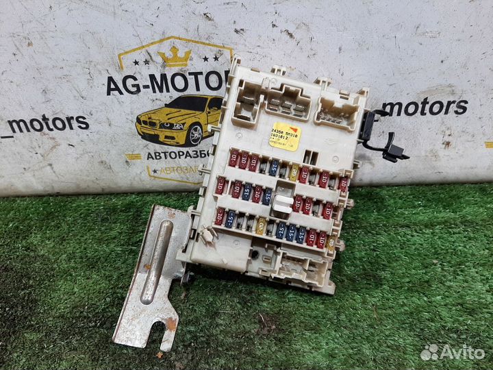 Блок предохранителей салонный Nissan Almera N16