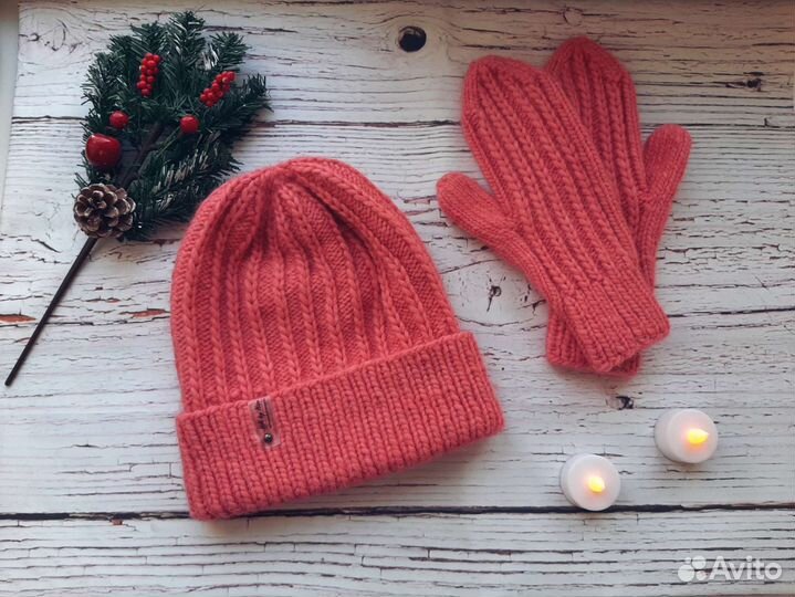 Шапка женская вязаная