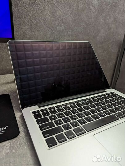 Apple MacBook Pro 13 early 2015 1Tb
