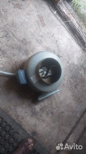 Зонт с двиготелем