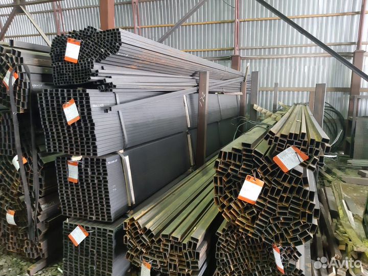 Профильная труба 40403мм Доставка по Москве и мо