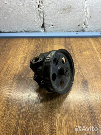 Насос гидроусилителя руля Ford Mondeo III 2.0 2004