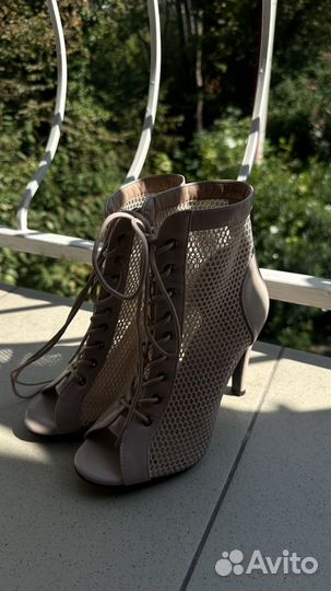 Туфли хилсы 35