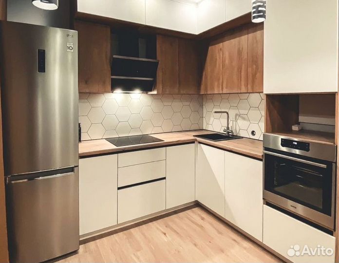 Кухня под потолок в новостройку