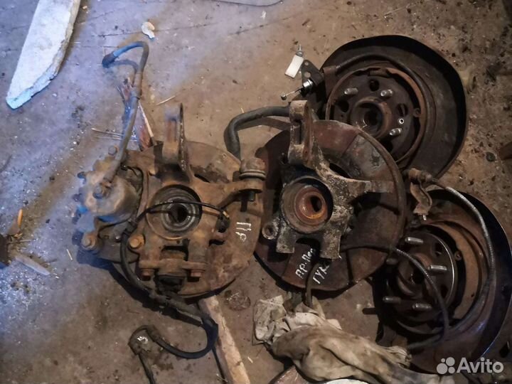 Кулак поворотный правый hyundai tucson 1