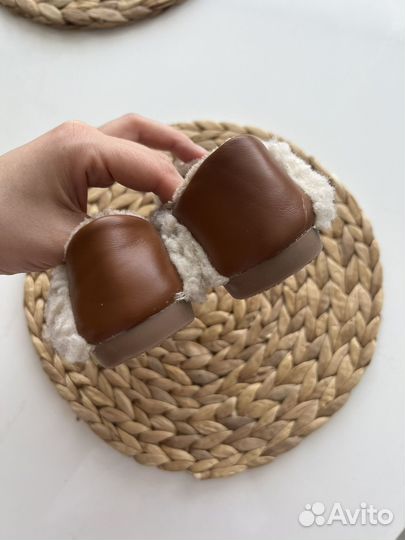 Меховые туфли для девочки