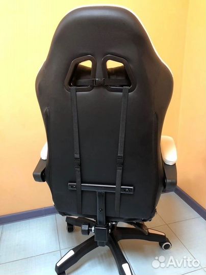 Компьютерное игровое кресло геймерское с массажем