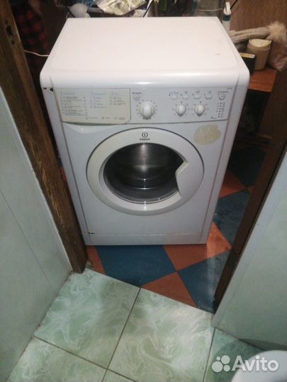 Стиральная машина indesit