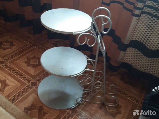 Полка под торт трёх уровневая