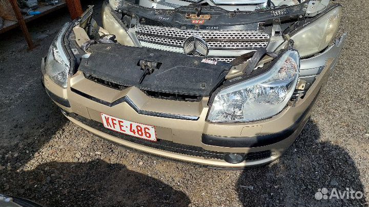 Передняя панель крепления облицовки (телевизор)