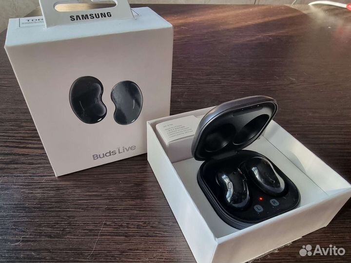 Беспроводные наушники samsung galaxy buds live