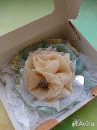 Брошь ручной работы