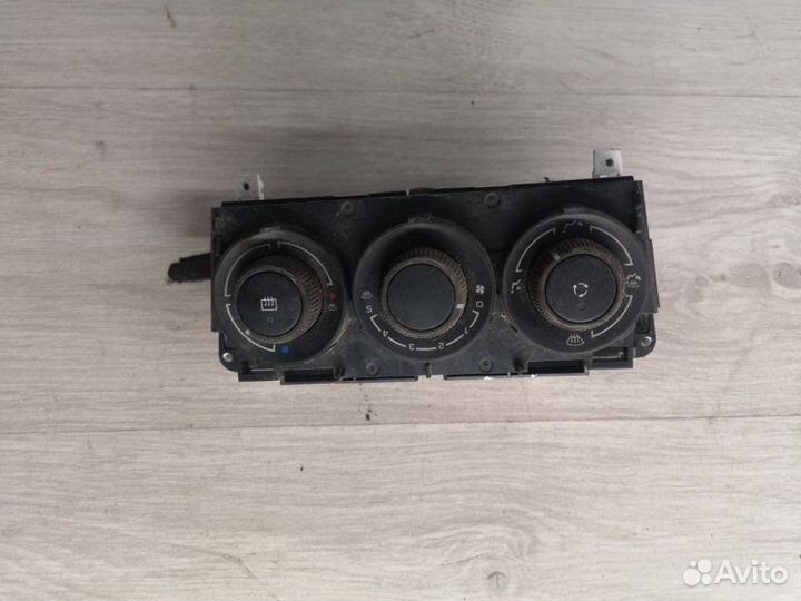 Блок управления климатом Peugeot 408