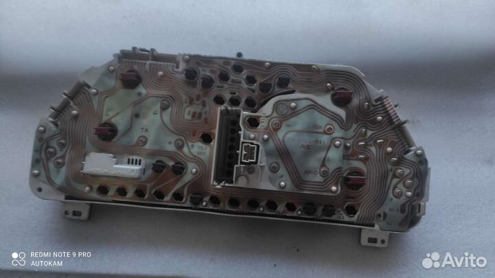 Щиток приборов Subaru Legacy BG5