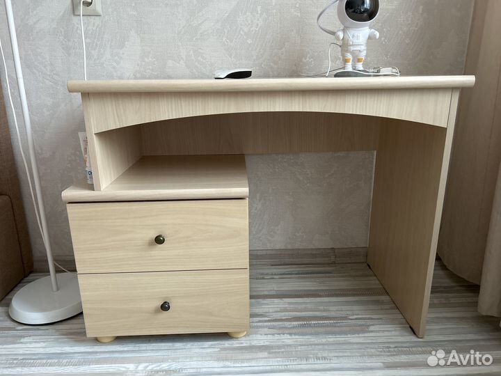 Туалетный столик