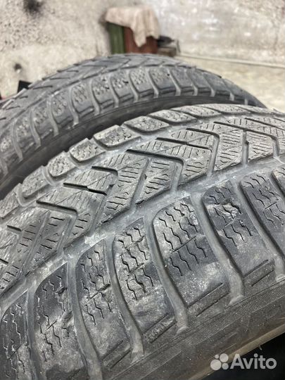 Pirelli Winter Sottozero 3 255/40 R20