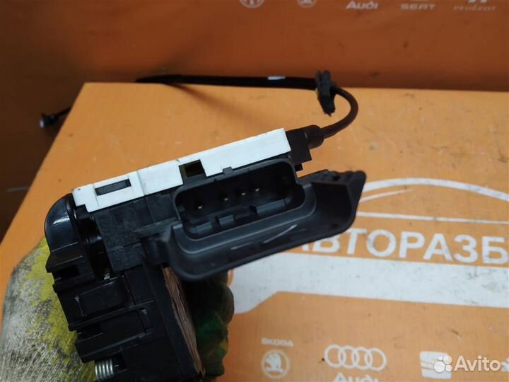 Замок двери передней левой Peugeot 207 (2006-2012)