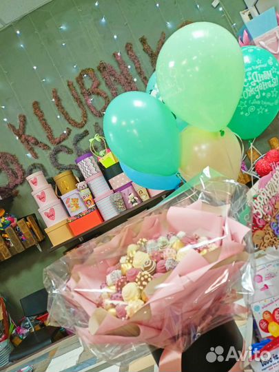 Клубника в шоколаде цветы шары