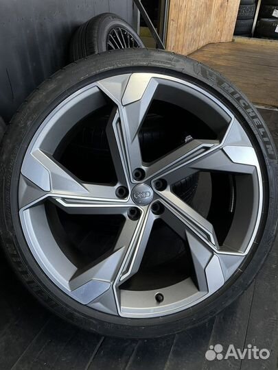 Новые оригинальные диски Audi E-Tron S R22