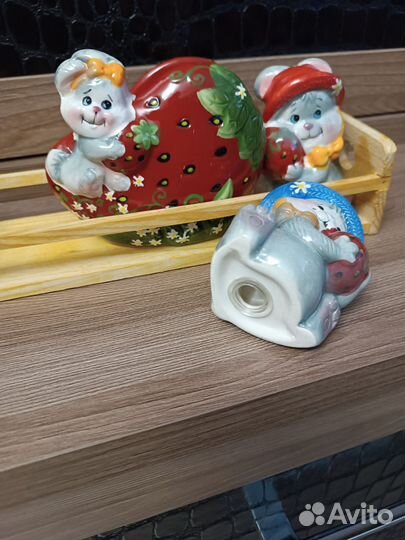 Набор для специй с салфетницей