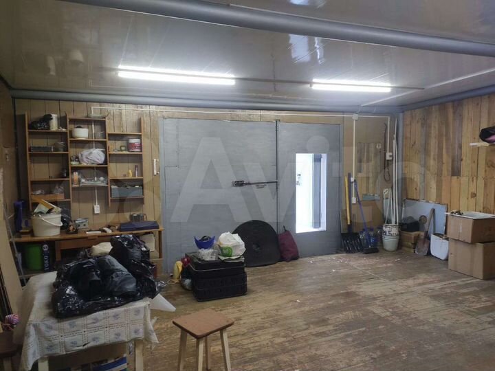 Гараж, > 30 м²