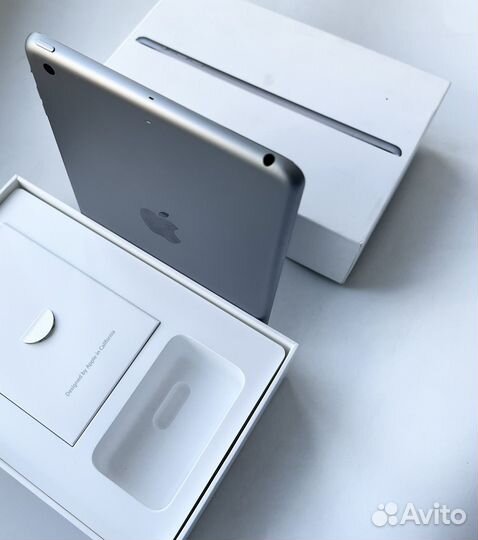 iPad mini 3 64 Gb идеальный