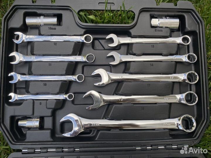 Набор инструментов 82 предмета с Гаечными ключами